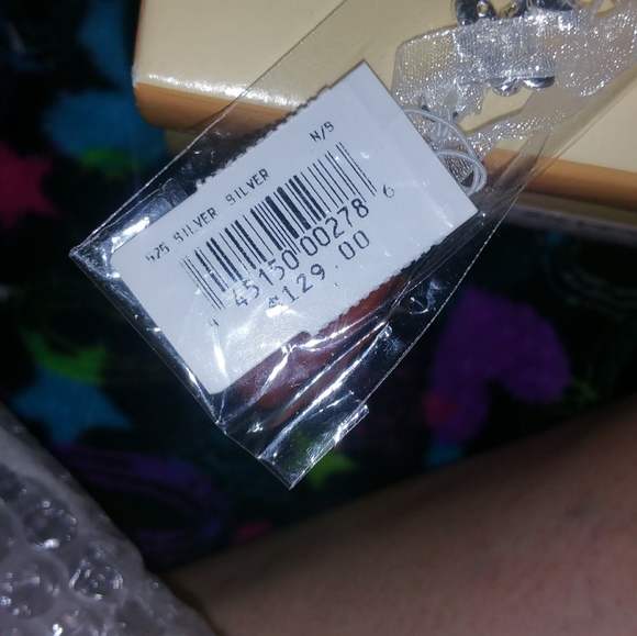 David's Bridal Wedding Gown w/ accessories - Picture 14 of 15